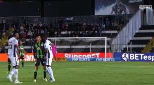 Jogador do América-MG é preso por injúria racial na Série B