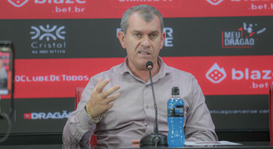 Técnico do Atlético-GO, Claúdio Tencati comenta sobre expulsão do Marcelinho: "Achei a"