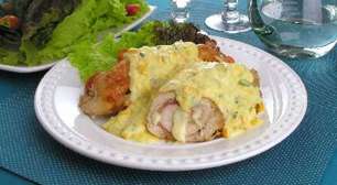 Rolê de frango recheado ao creme de milho: faça a receita para o almoço