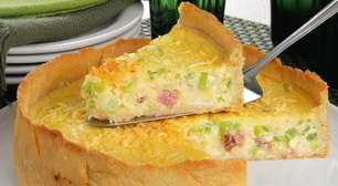 Quiche de queijo e alho-poró gratinada: não tem como errar com essa delícia