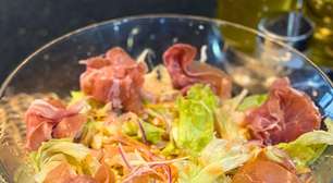 Salada juliana gourmet: presunto cru, parmesão e muito sabor