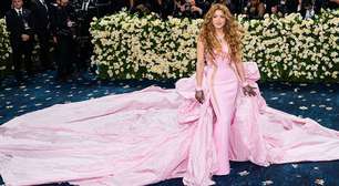Shakira opta por vestido rosa deslumbrante para o MET Gala 2025 e divide opiniões