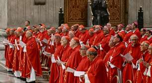 Cardeais celebram última missa antes do conclave para eleição do papa