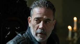 Ator de The Walking Dead comeu baratas nas filmagens de spin-off: "Todo mundo sabia, menos eu"
