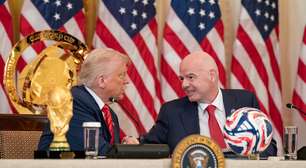 Em coletiva ao lado de presidente da Fifa, Trump diz não saber de banimento da Rússia para a próxima Copa do Mundo