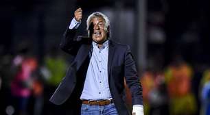 Apesar da derrota para o São Paulo, técnico do Alianza Lima elogia equipe