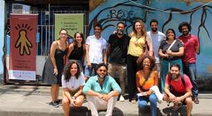 Lançamento de seis livros em favela do RJ é "o maior ebó de todos os tempos"
