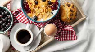 O café da manhã é a refeição mais importante do dia? Nutricionista responde
