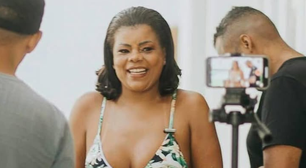 Tati Quebra Barraco surge de biquíni em ensaio após perder mais de 30kg; veja