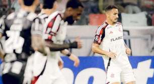 Jogadores do Flamengo se cobram após atuação abaixo na Libertadores