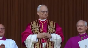 Peças de roupa do Papa expressam significados; saiba quais são
