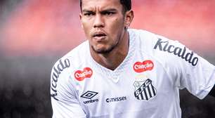 Gabriel Veron vive má fase e tem futuro incerto no Santos