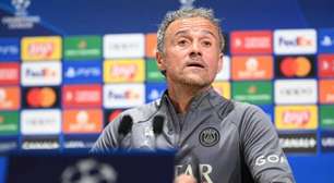 Luis Enrique, do PSG, rebate críticas feitas à Ligue 1