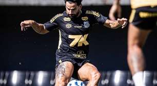 Santos realiza trabalho em campo sintético com foco no jogo do Allianz
