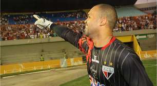 Torcedores do Atlético-GO reagem na web ao relembrar do goleiro Márcio