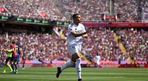 Mbappé anota hat-trick contra o Barcelona e bate recorde no Real Madrid
