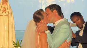 Casamento de Renata Kuerten e Beto Senna: apresentadora do 'Esquadrão da Moda' aposta em vestido de seda minimalista para cerimônia elegante. Veja fotos!