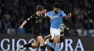 Napoli empata com o Genoa, mas segue líder do Italiano