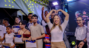 Campeã do BBB 25, Renata Saldanha participa de ação social no bairro que morou com a família