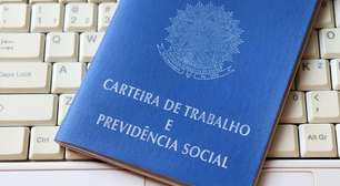 Brasileiro está dividido entre a carteira assinada e a informalidade