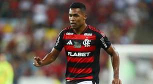 Alex Sandro cita ansiedade e analisa decisão no Flamengo: 'Nosso grupo é maduro'