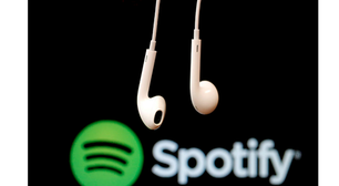 Spotify já pagou US$ 100 milhões para podcasters em 2025