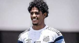 Santos vai renovar contrato com atacante antes afastado e sem espaço nos profissionais