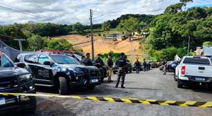 Jovem de 18 anos morre em confronto com a RONE após roubo de Jeep Renegade; polícia procura segundo suspeito