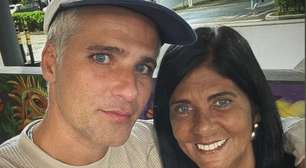 Bruno Gagliasso se reaproxima da mãe e irmão comenta: 'Antes tarde do que nunca'