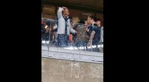Torcedora do Palestino faz gestos racistas durante confusão em vitória do Cruzeiro