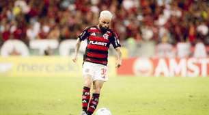 Michael recebe apoio no Flamengo após críticas da torcida