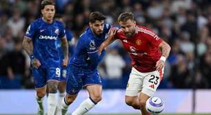 Chelsea vence o United e segue firme na briga por vaga na Champions