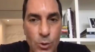 Infiel! Ex-jogador comete gafe e admite traição à esposa durante live: 'Já traí, verdade'