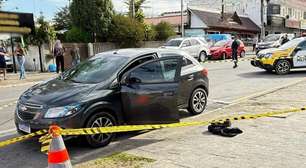 Homem com antecedentes criminais é executado a tiros dentro de carro em Araucária; polícia procura autor