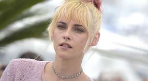 Kristen Stewart estreia cabelo rosa e aposta em look Chanel que quase quebra as novas regras do Festival de Cannes