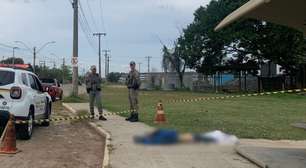 Corpo não identificado é encontrado com sinais de extrema violência em ponto de ônibus de Porto Alegre