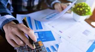 Endividamento recorde pressiona bancos a ampliar foco em educação financeira no Brasil