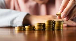 JOÃOBIDU: Aprenda simpatia com moedas para atrair sucesso financeiro