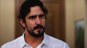 Flagra! Após término com Raquel, Ivan beija outra em 'Vale Tudo'