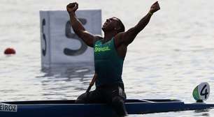 Isaquias Queiroz leva a medalha de ouro na Copa do Mundo de canoagem na Hungria
