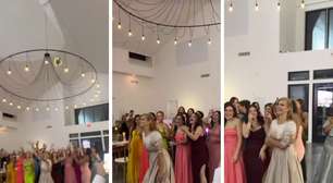 Viúva de Gugu tenta pegar buquê em casamento, mas perde para amiga da noiva