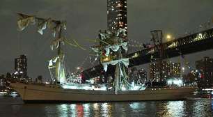 Navio do México bate na ponte do Brooklin em Nova York e deixa mortos; o que se sabe