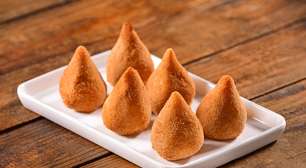 7 receitas de coxinha fit para comer sem culpa