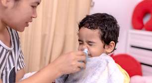 Lavagem nasal é aliada contra infecções respiratórias em crianças durante o frio
