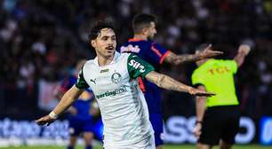 Palmeiras é resiliente, vira sobre Red Bull Bragantino e mantém liderança do Brasileirão