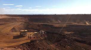 Minério de ferro cai com dados econômicos fracos da China