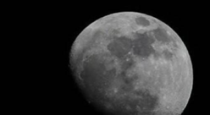 Lua Minguante de maio: o que esperar da fase mais introspectiva no signo mais inovador