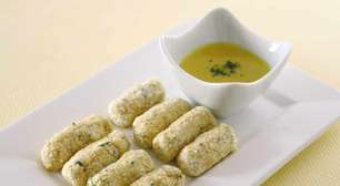 Bolinho salgado de ricota com molho sem fritura para petiscar com vontade
