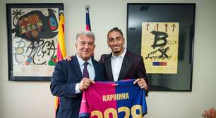 Barcelona anuncia renovação de Raphinha até 2028