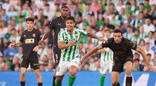De olho em decisão, Antony faz golaço, mas Betis empata com Valencia pelo Espanhol